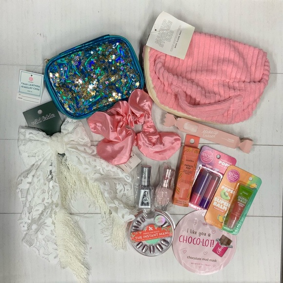NWT Beauty Bundle 12 PCS includes lip gloss, nail polish, makeup eraser, & more - Picture 1 of 7